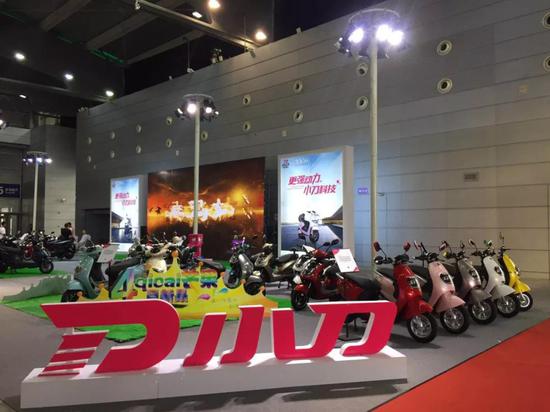 小刀(dāo)展台動力秀