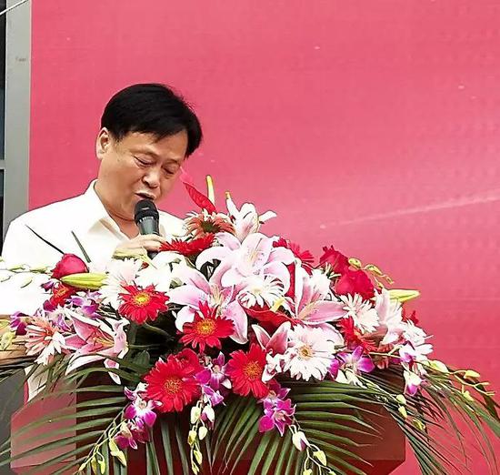 梁正秘書(shū)長主持開幕式